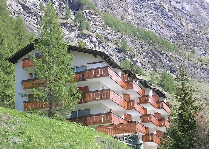 Zermatt Panoramic View Flat